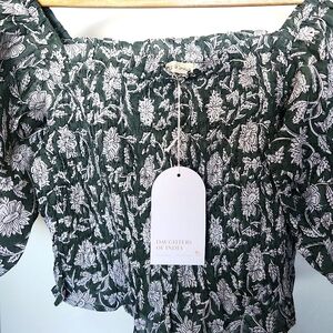 Daughters of India NWT Saira top in forest, x-small